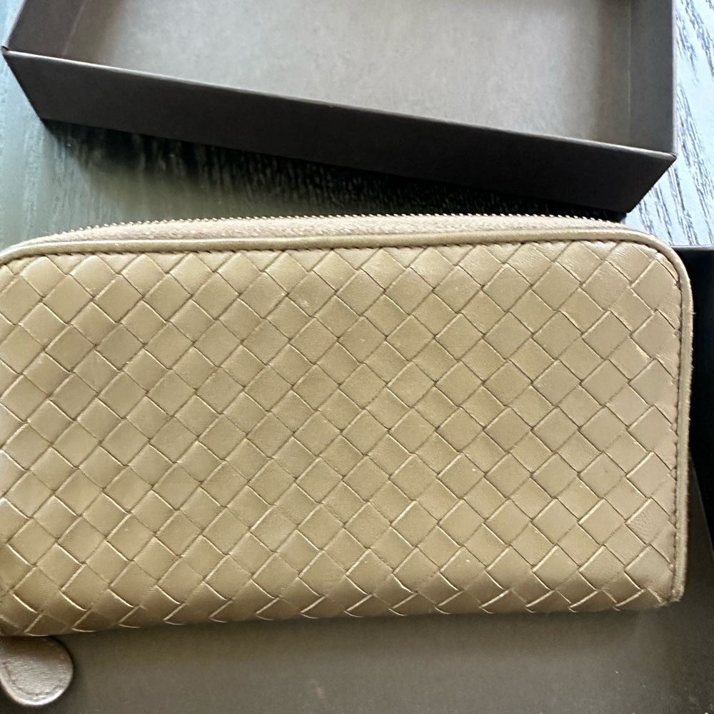 Bottega Veneta Intrecciato Zip-Around Wallet in Taupe